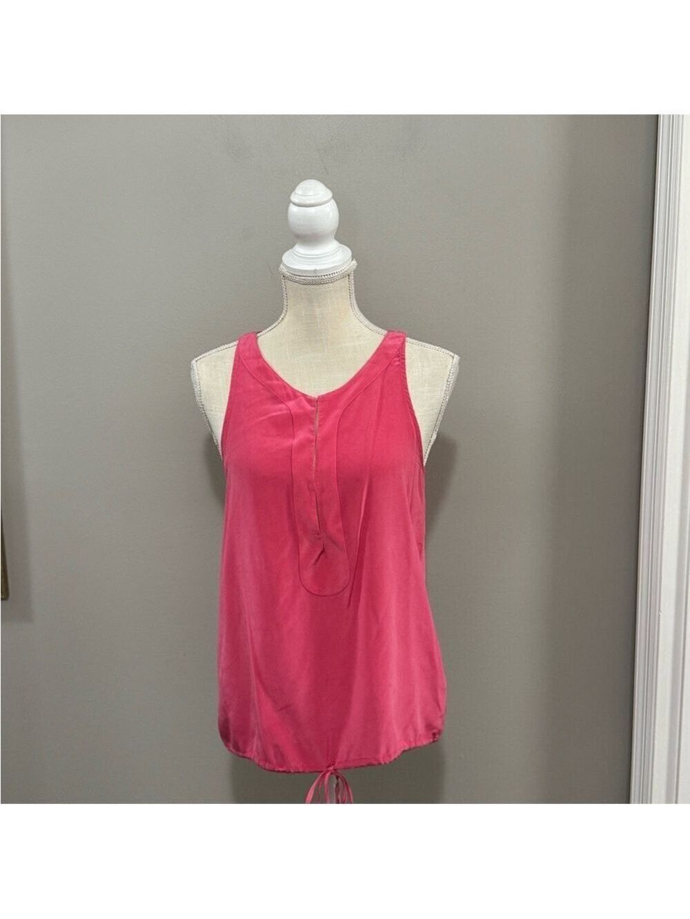 Rory Beca Pink Tie Front Sleeveless Silk Blouse. Size S